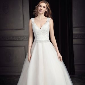 Ella Rosa BE348 Champagne Size 14 Lace Ballgown Wedding Dress